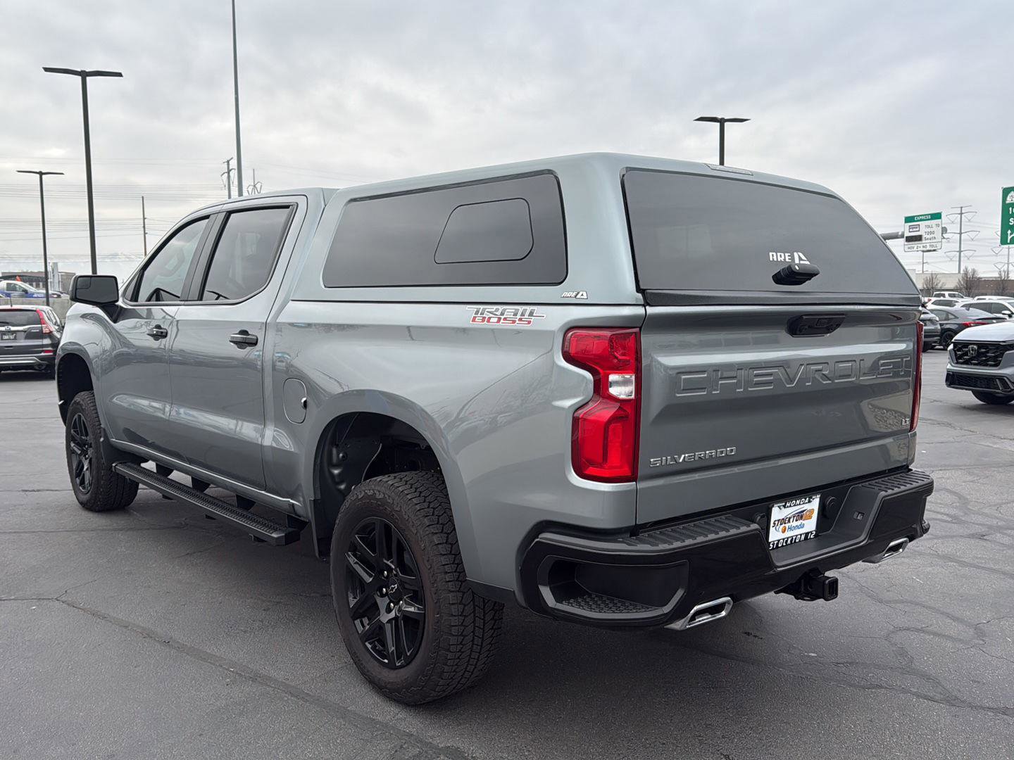 Used 2025 Chevrolet Silverado 1500 LT Trail Boss w/ Convenience Package II image 9