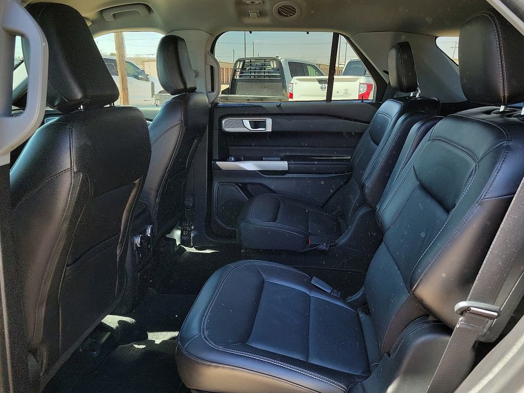 Used 2022 Ford Explorer Limited w/ Equipment Group 301A image 16