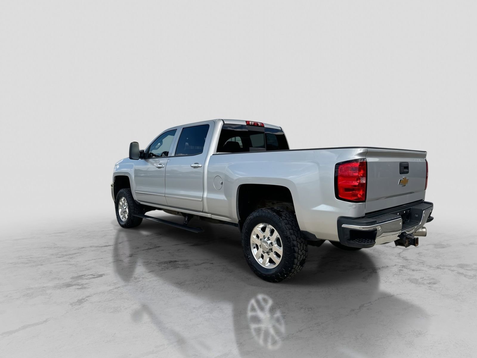 Used 2015 Chevrolet Silverado 2500 LTZ w/ Duramax Plus Package AWD/4WD image 5