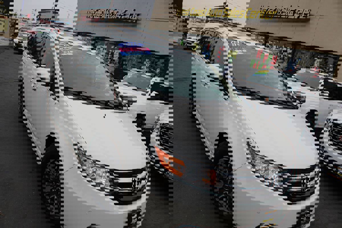 Used 2015 Honda Odyssey Touring Elite image 42