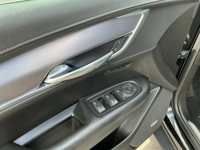 Used 2019 Cadillac XT5 Premium Luxury FWD image 19