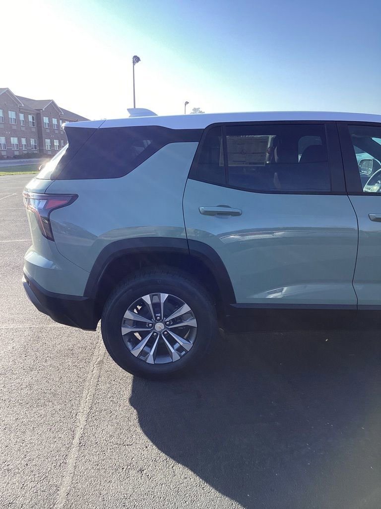 New 2026 Chevrolet Equinox LT w/ Convenience Package II image 6