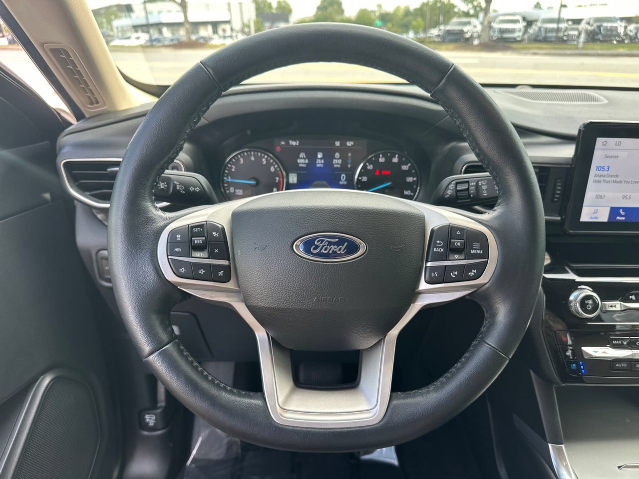 Certified 2022 Ford Explorer Limited w/ Equipment Group 301A RWD image 26
