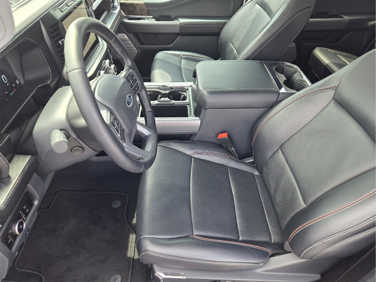 Used 2024 Ford F250 Lariat w/ Lariat Ultimate Package AWD/4WD image 13