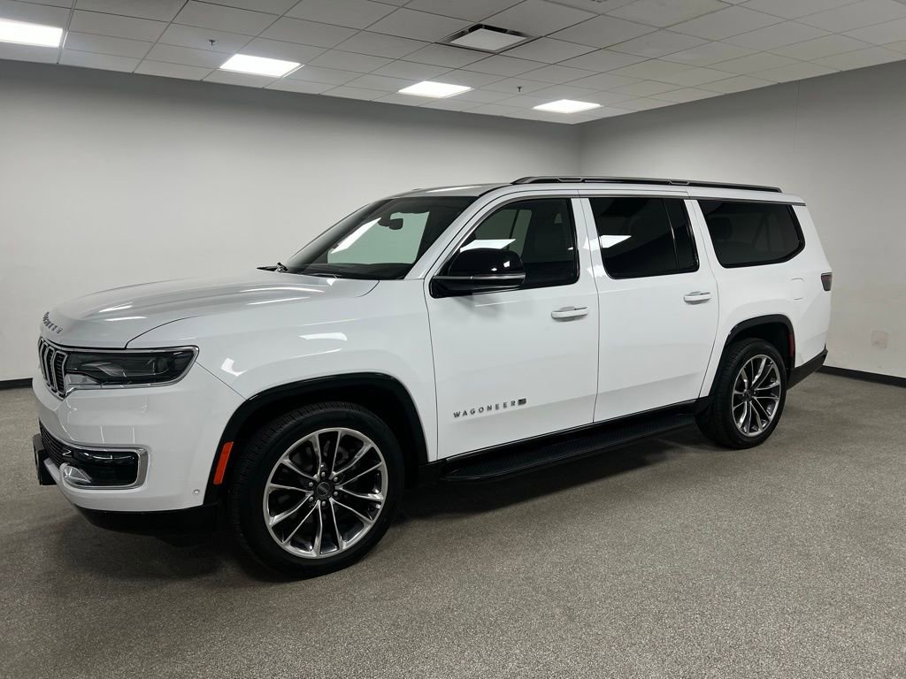 Used 2024 Jeep Wagoneer L Series II w/ Premium Group I image 6