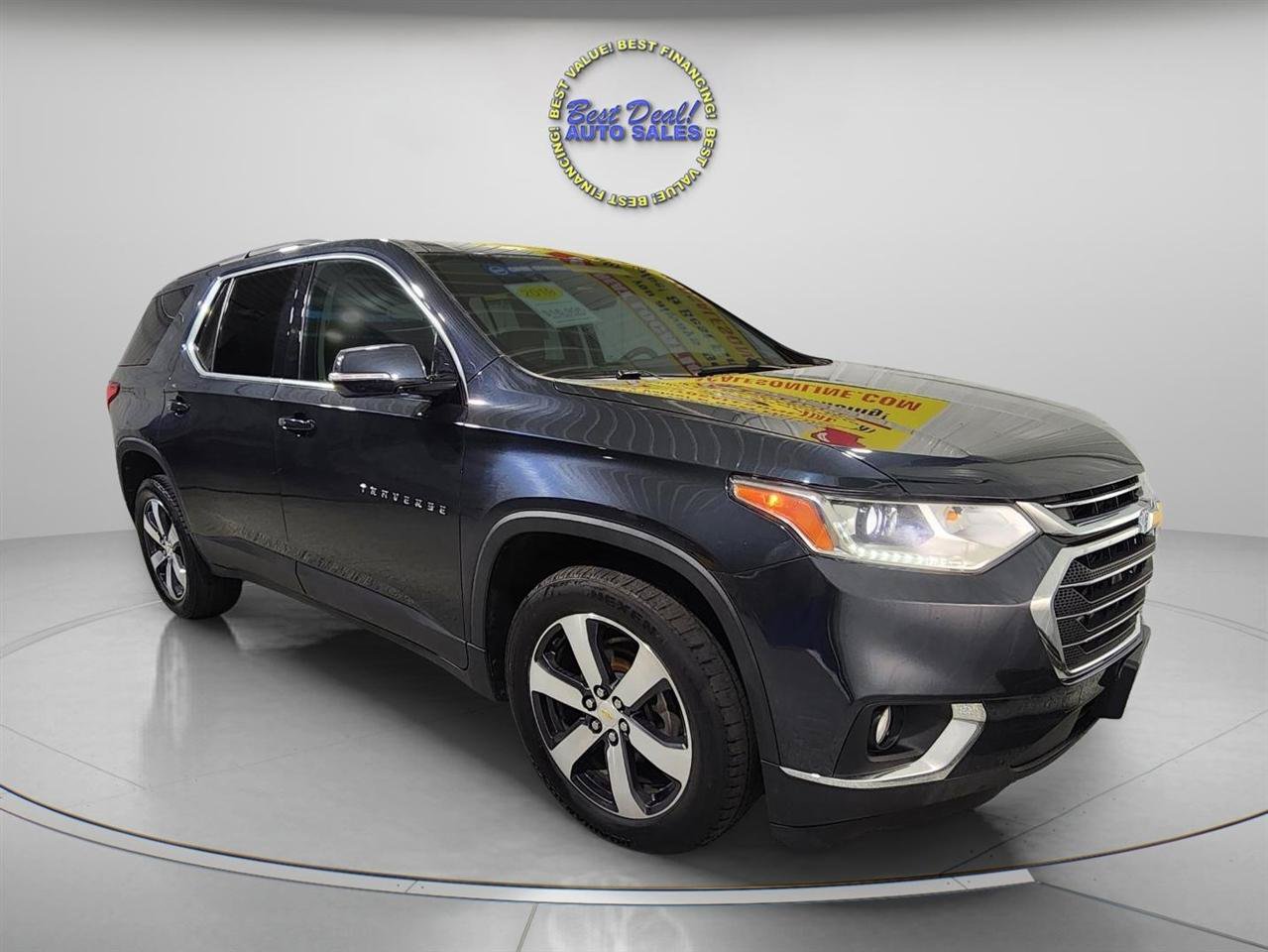 Used 2019 Chevrolet Traverse LT w/ LT Premium Package AWD/4WD image 9