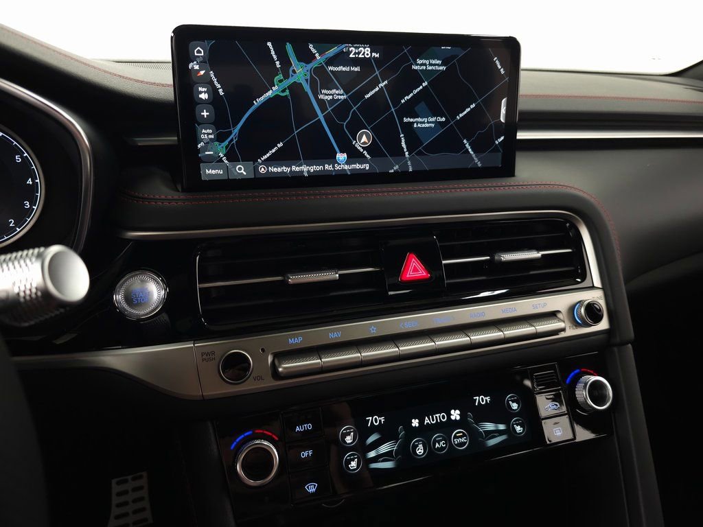 Used 2025 Genesis G70 3.3T Advanced image 15