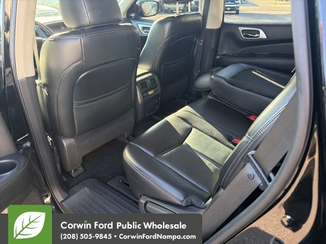 Used 2017 Nissan Pathfinder SL AWD/4WD image 27
