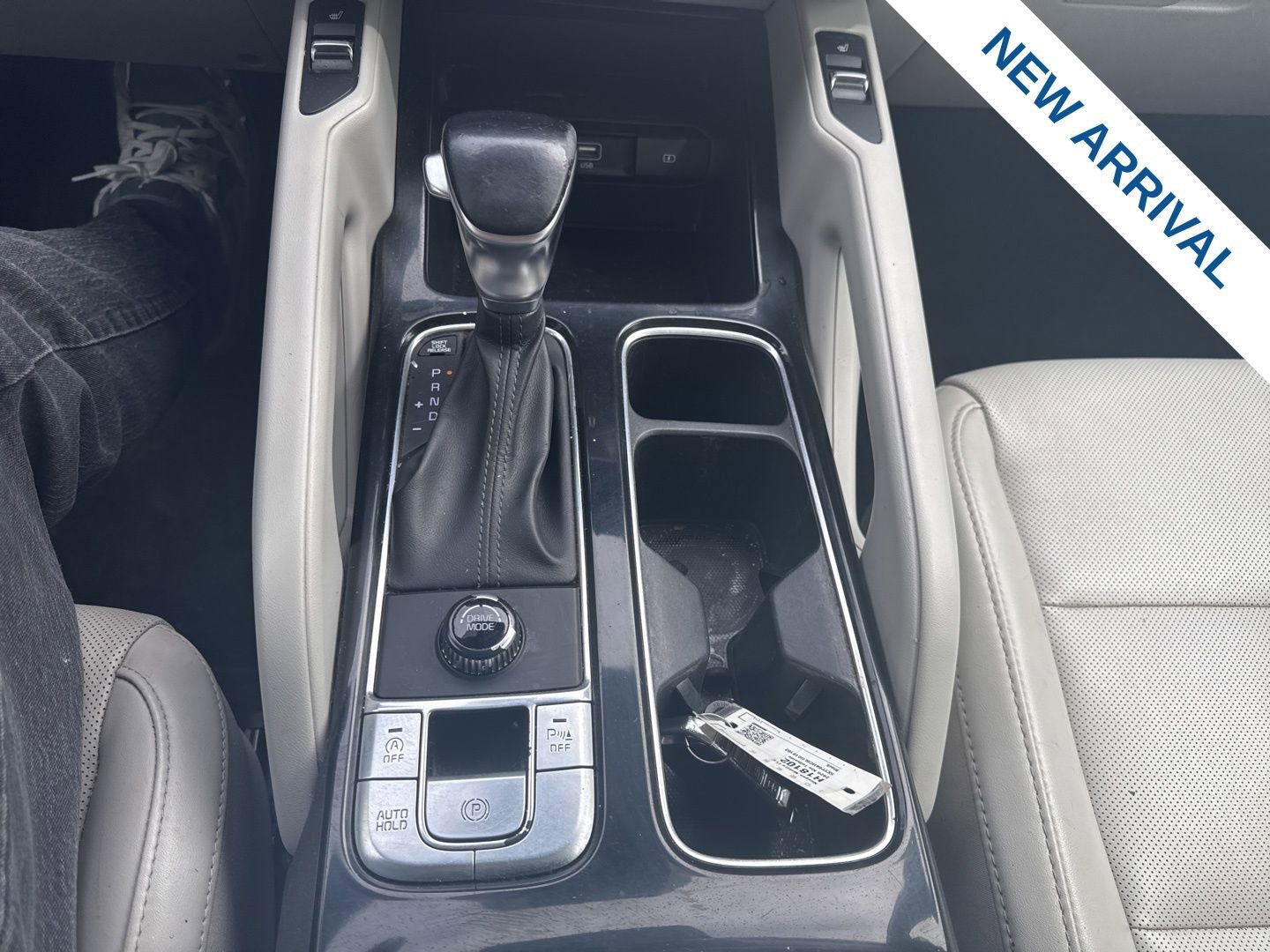 Used 2020 Kia Telluride S w/ S 8 Passenger Seating Package image 26