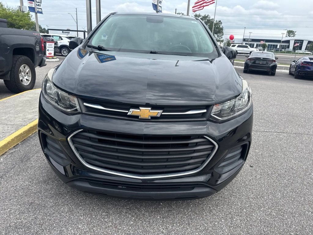 Used 2020 Chevrolet Trax LS w/ Tint and Cruise Package FWD image 2