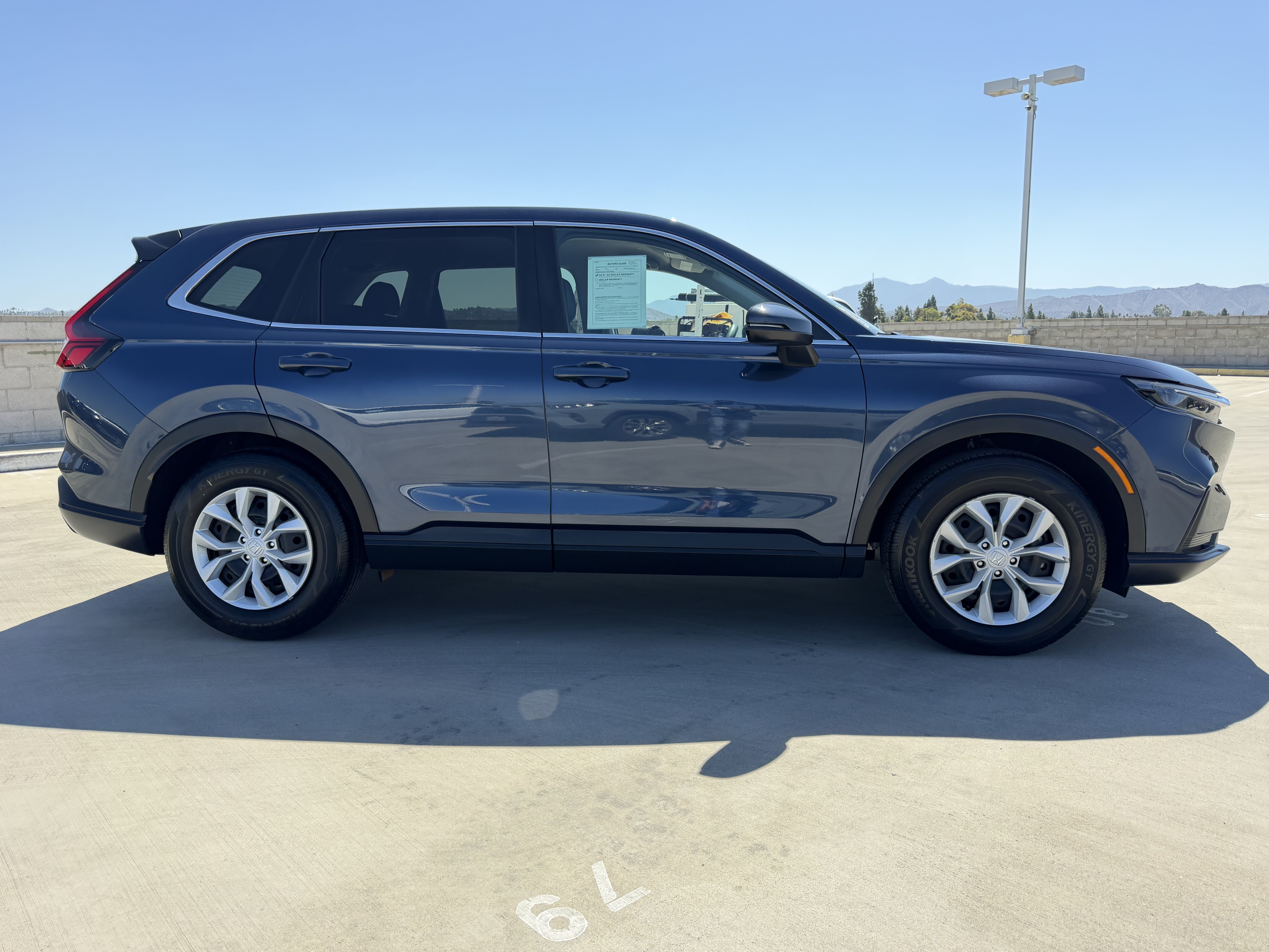 Used 2025 Honda CR-V LX image 12