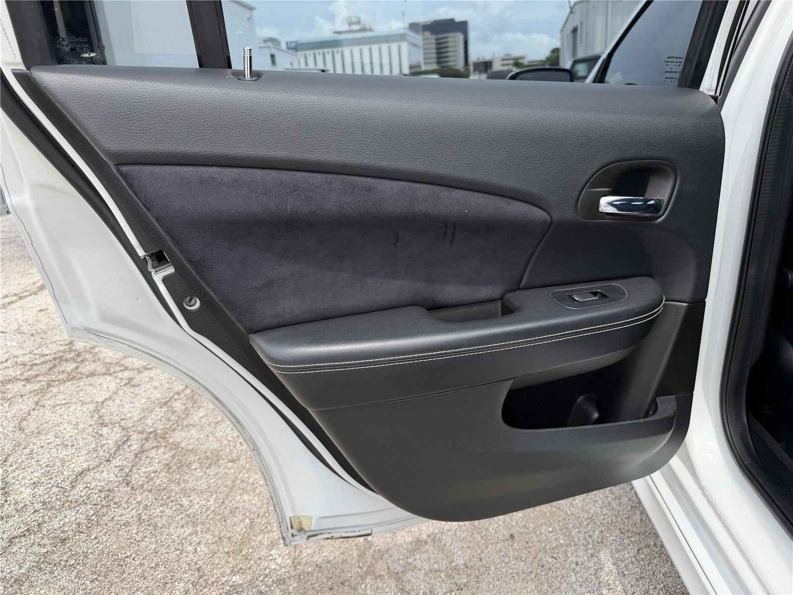 Used 2014 Chrysler 200 Limited w/ Sun/Sound Group FWD image 17
