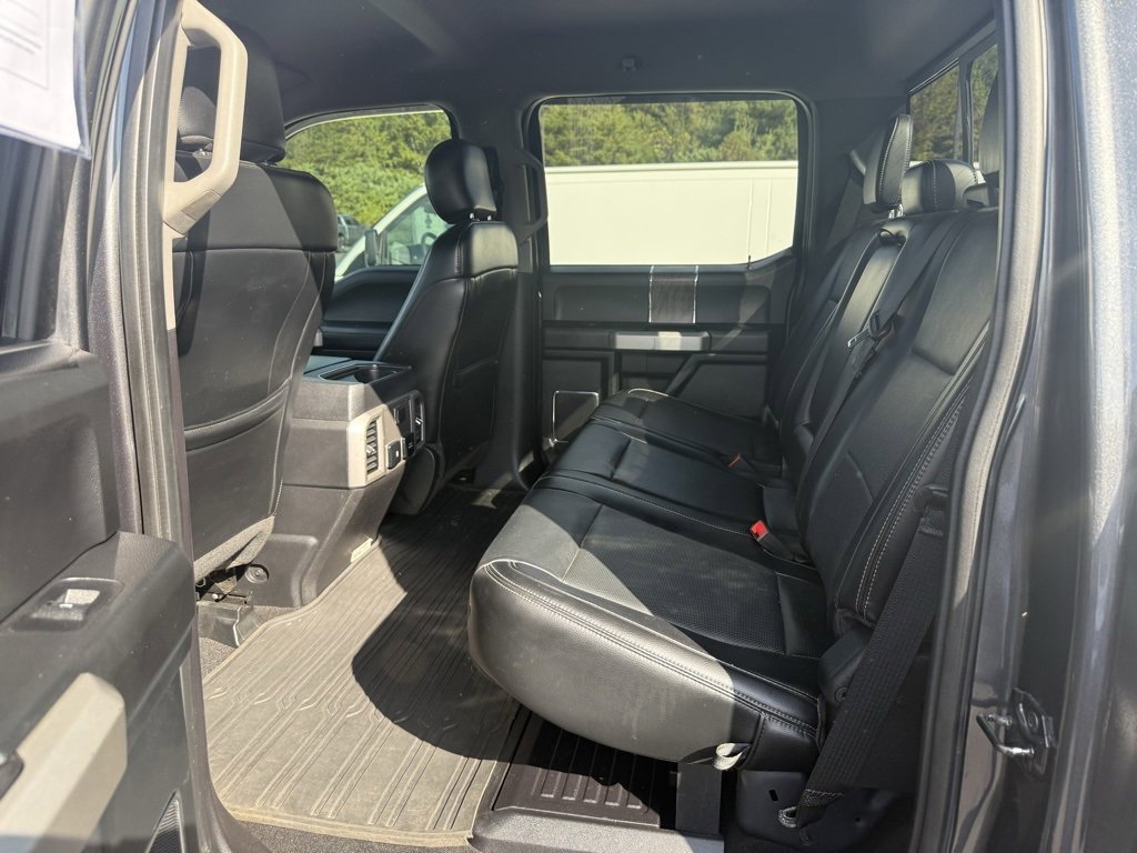 Used 2019 Ford F350 Lariat w/ Chrome Package image 12