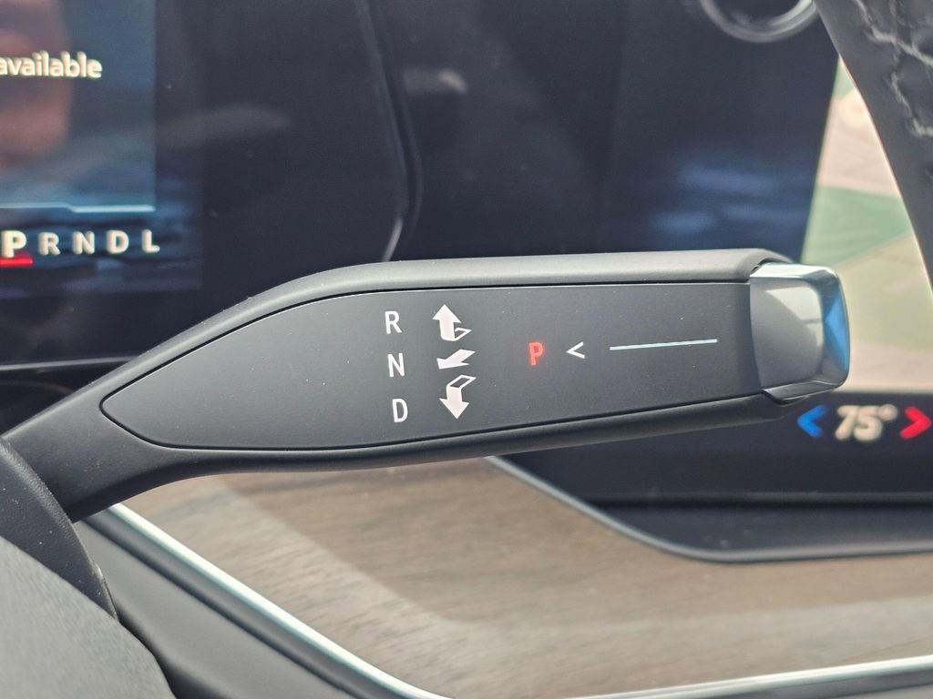 New 2026 Chevrolet Suburban High Country image 37