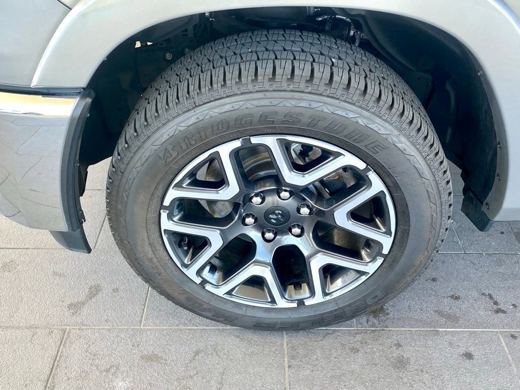 Used 2025 RAM 1500 Laramie AWD/4WD image 10