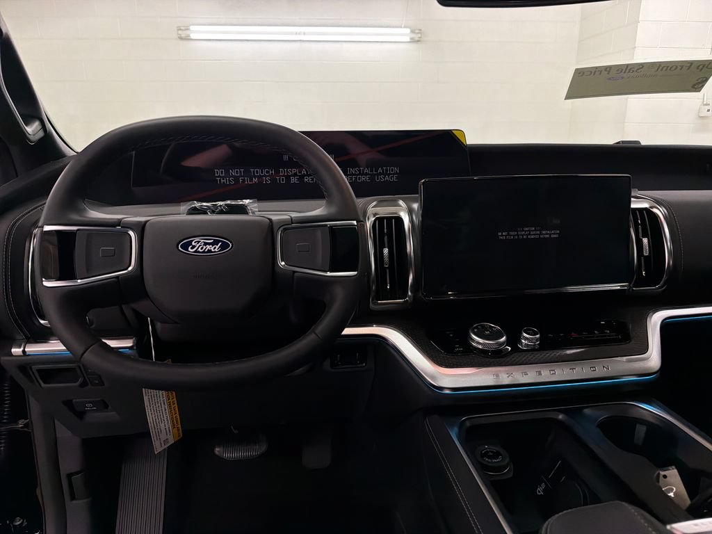 New 2027 Ford Expedition Platinum w/ Stealth Appearance Package RWD image 8