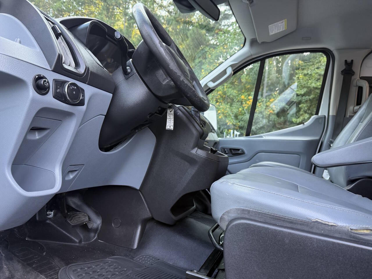 Used 2019 Ford Transit 250 148 Low Roof RWD image 23