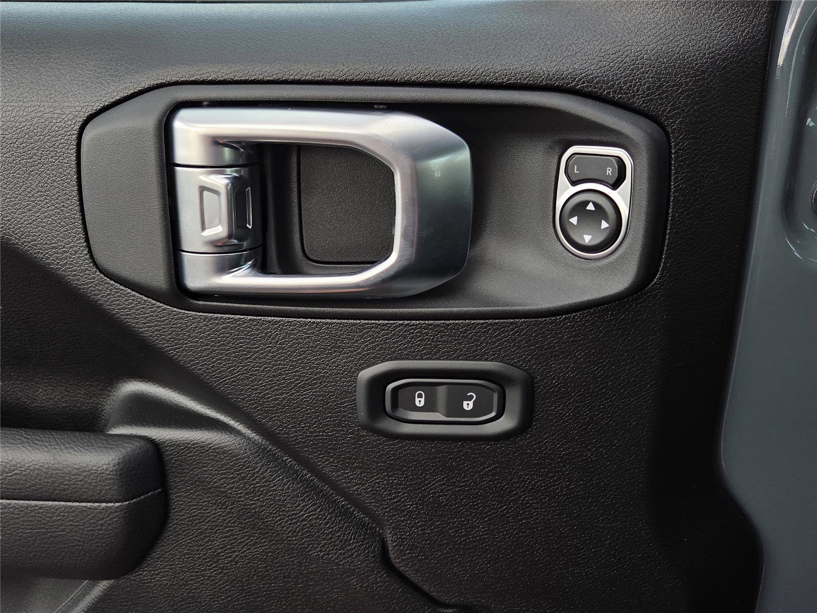 New 2026 Jeep Wrangler Sport S image 20