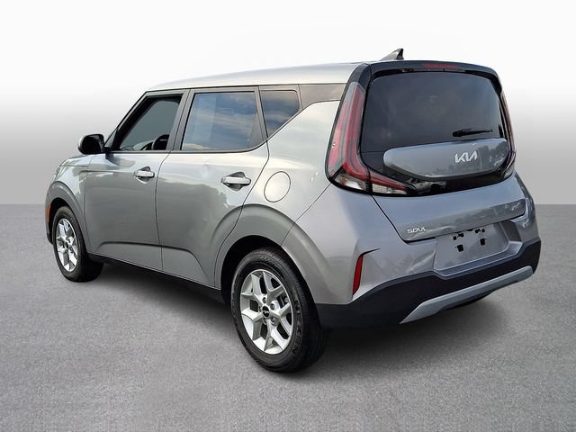 Used 2025 Kia Soul LX w/ LX Technology Package FWD image 6