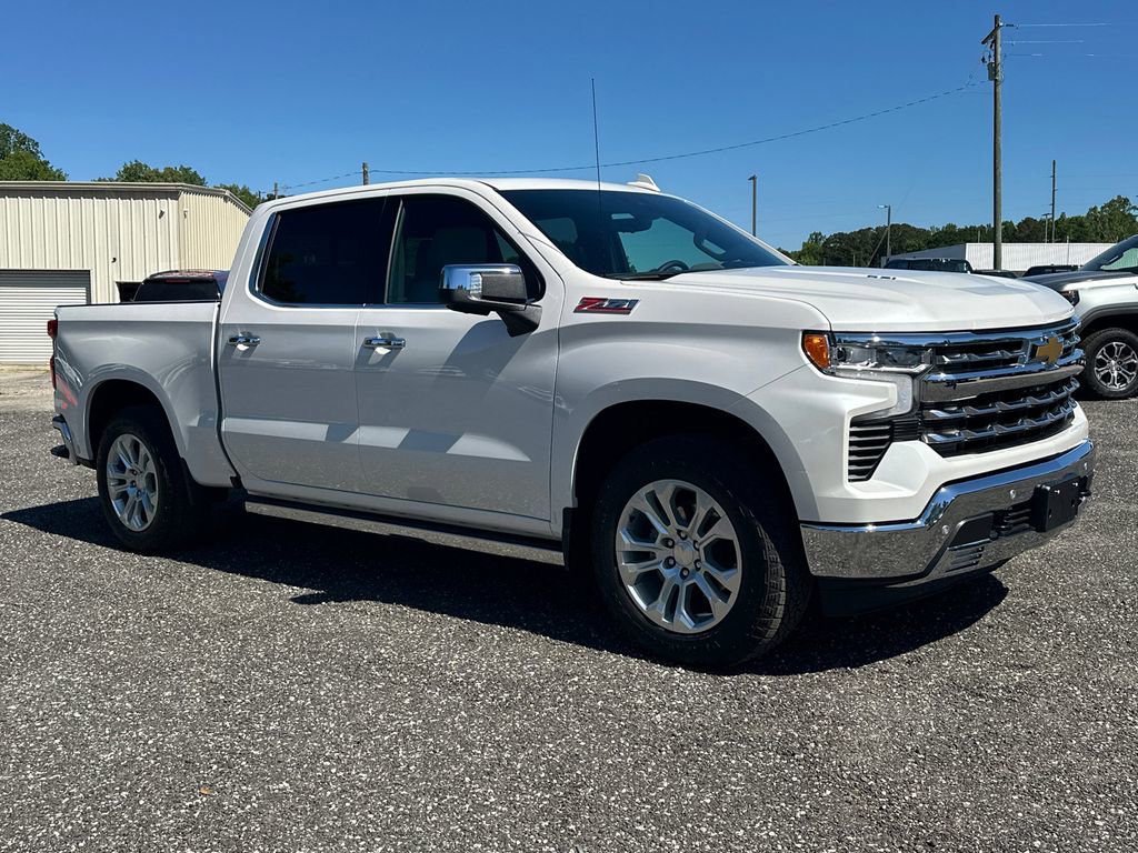 Used 2024 Chevrolet Silverado 1500 LTZ w/ LTZ Premium Package AWD/4WD image 4