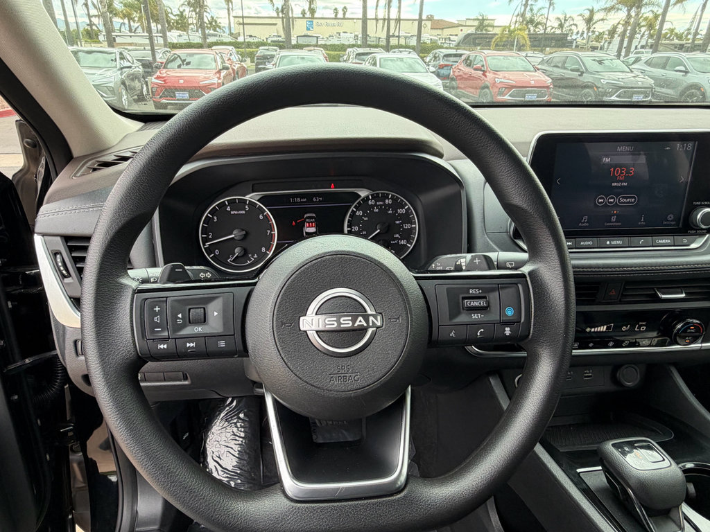 Used 2023 Nissan Rogue SV FWD image 11