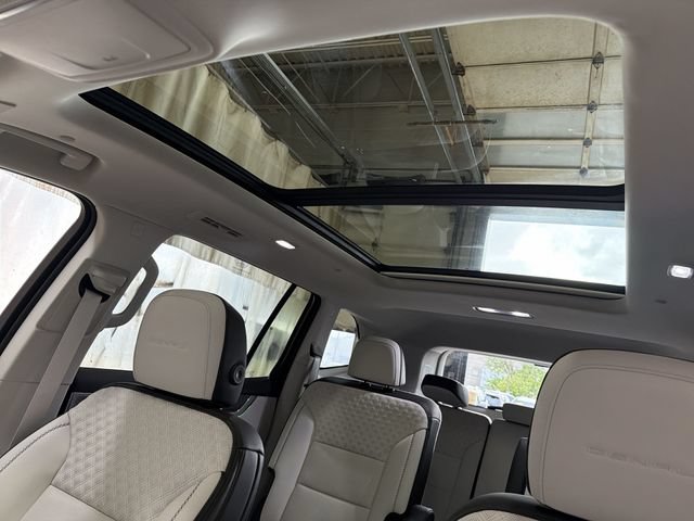 Used 2024 GMC Acadia Denali w/ Super Cruise Package AWD/4WD image 23