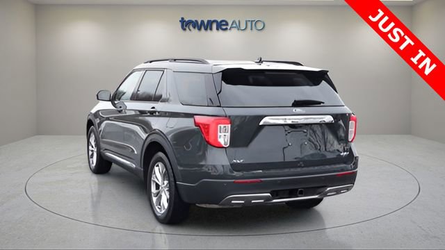 Used 2023 Ford Explorer XLT w/ Equipment Group 202A image 2