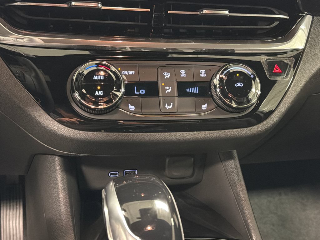 New 2026 Buick Envista Sport Touring w/ Convenience I Package FWD image 31