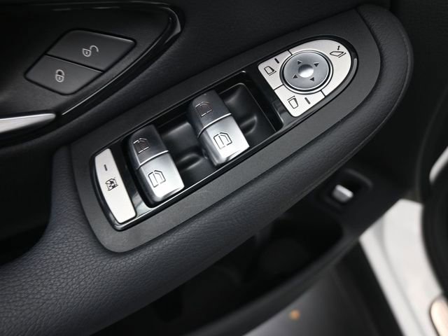 Certified 2022 Mercedes-Benz GLC 300 image 13