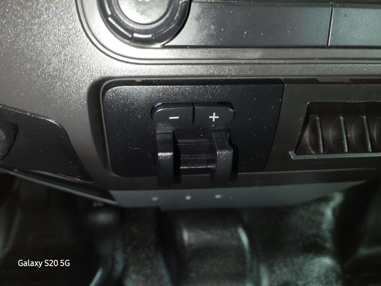 Used 2015 Ford F250 XL w/ Snow Plow Prep Package image 30