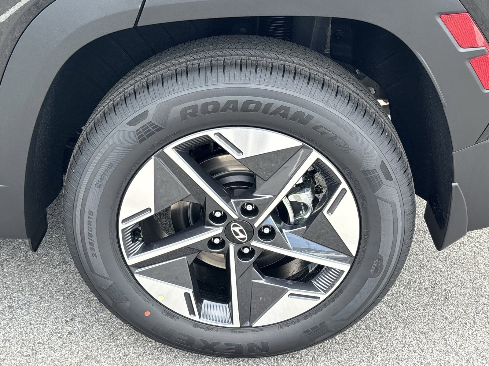 New 2025 Hyundai Tucson SEL image 9