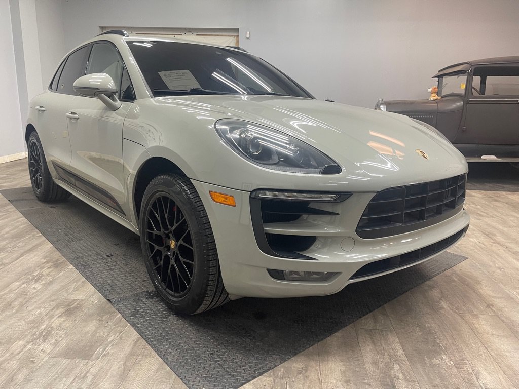 Used 2017 Porsche Macan GTS AWD/4WD image 5