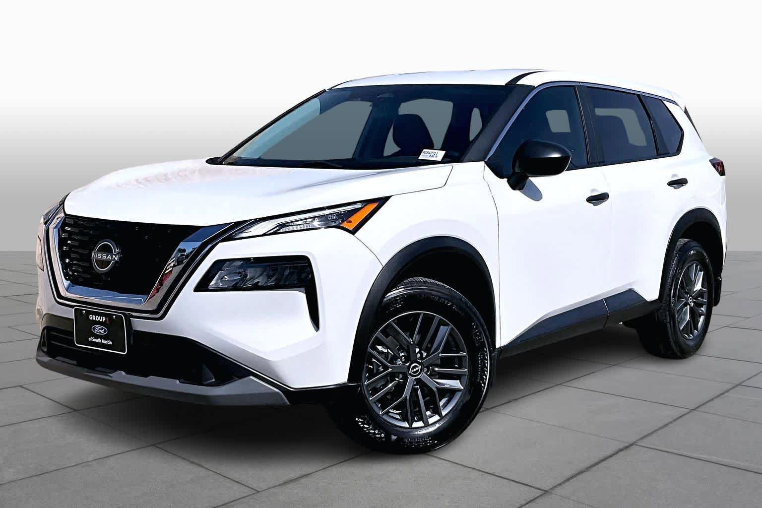 Used 2023 Nissan Rogue S image 35