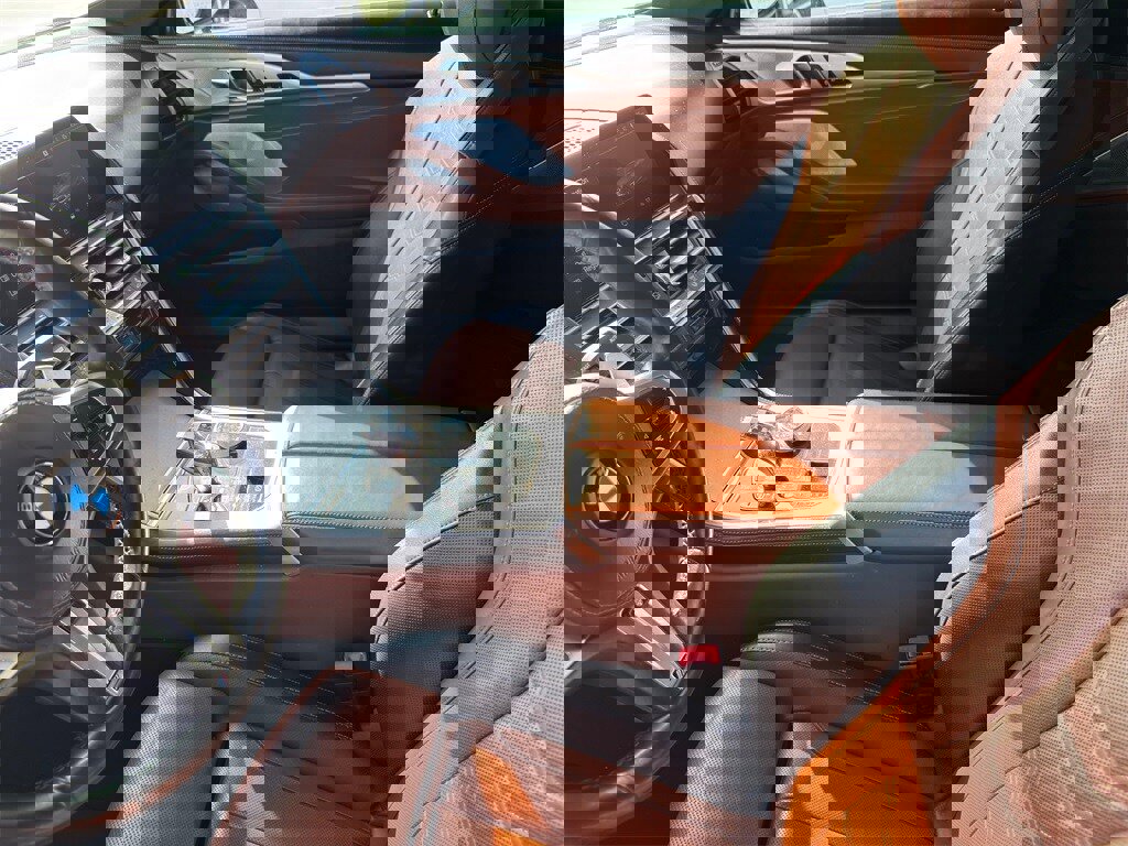 Used 2019 BMW M850i xDrive Coupe image 13