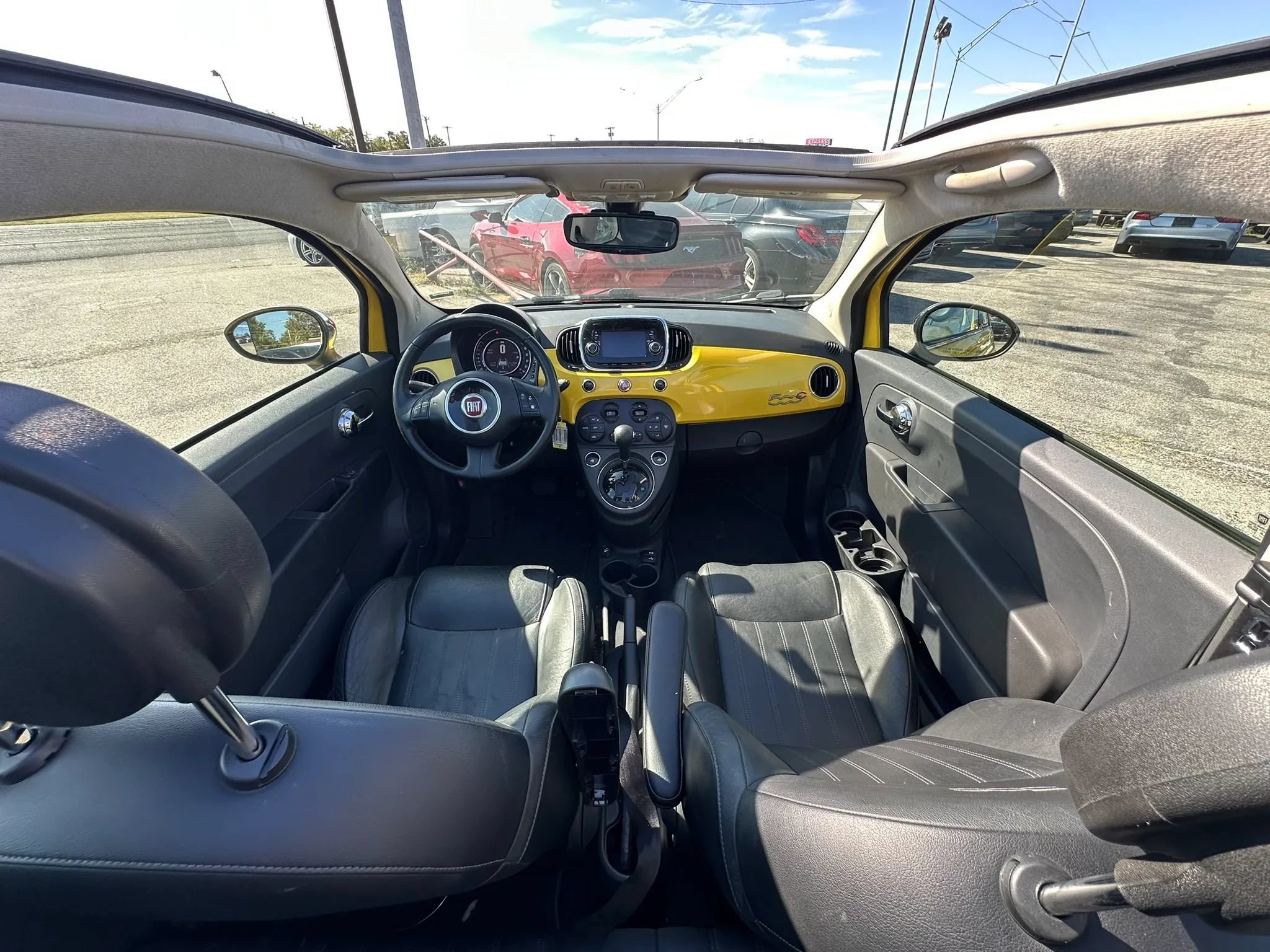 Used 2017 FIAT 500 Lounge FWD image 20
