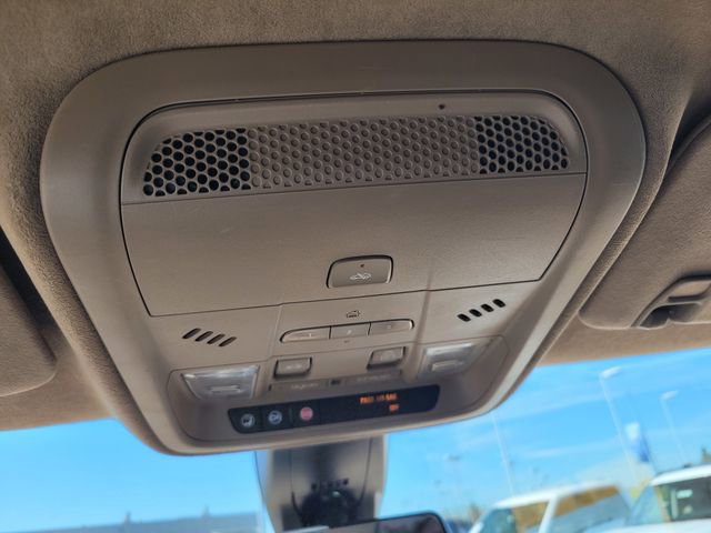 Used 2017 Cadillac XT5 Platinum w/ Driver Assist Package image 23