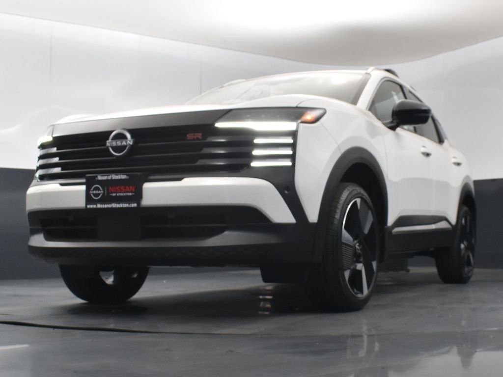 New 2026 Nissan Kicks SR w/ SR Premium Package FWD image 38