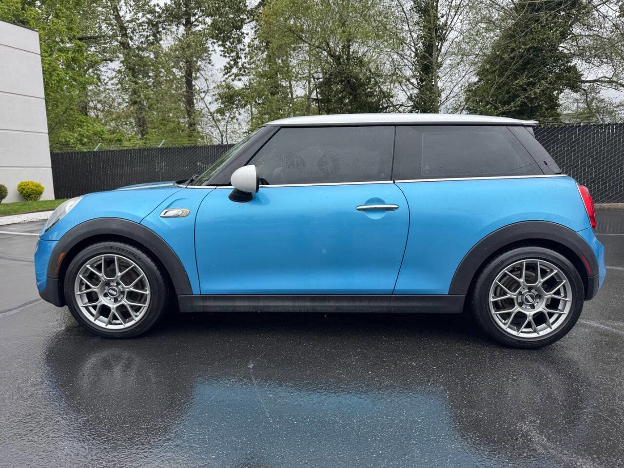 Used 2015 MINI Cooper S image 2