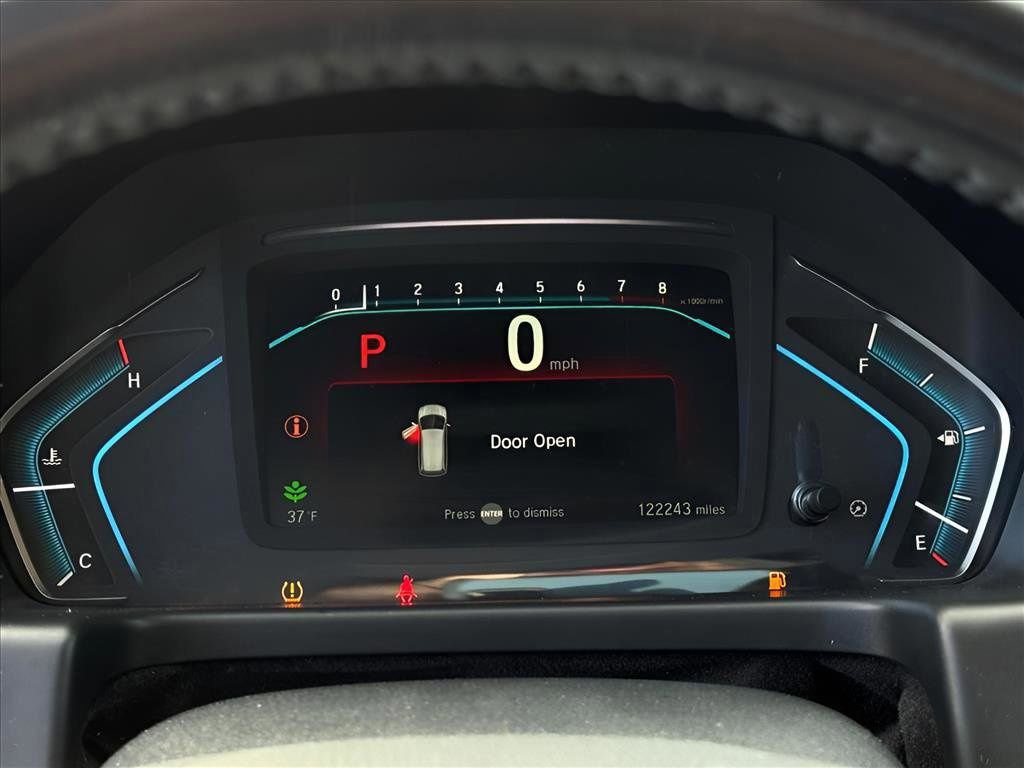 Used 2018 Honda Odyssey Touring image 32