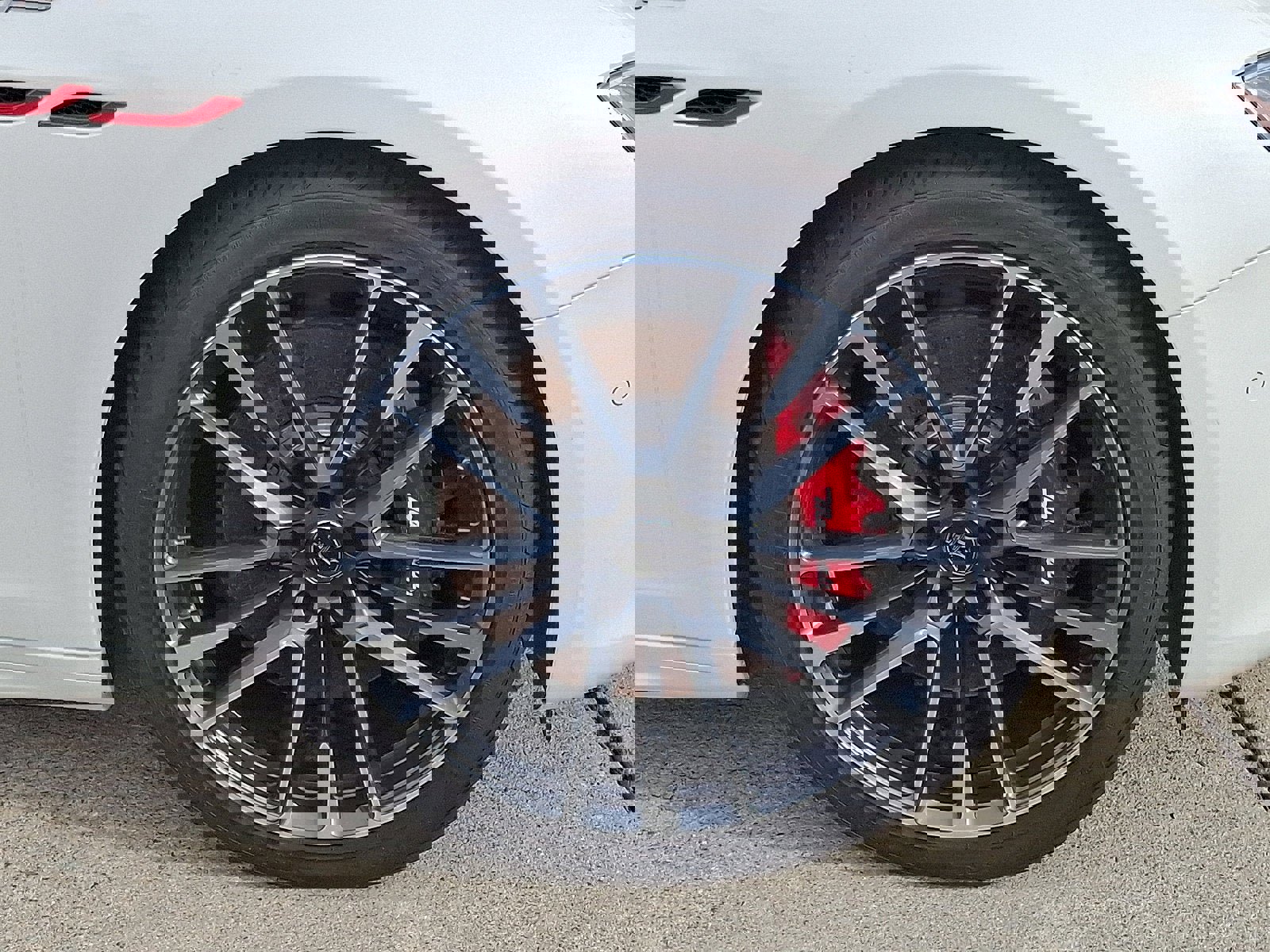 Used 2021 Maserati Ghibli Trofeo image 8