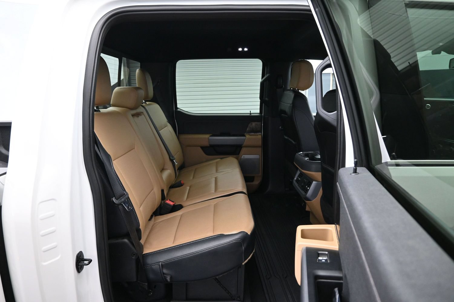 Used 2024 Ford F350 Lariat w/ Lariat Ultimate Package AWD/4WD image 12