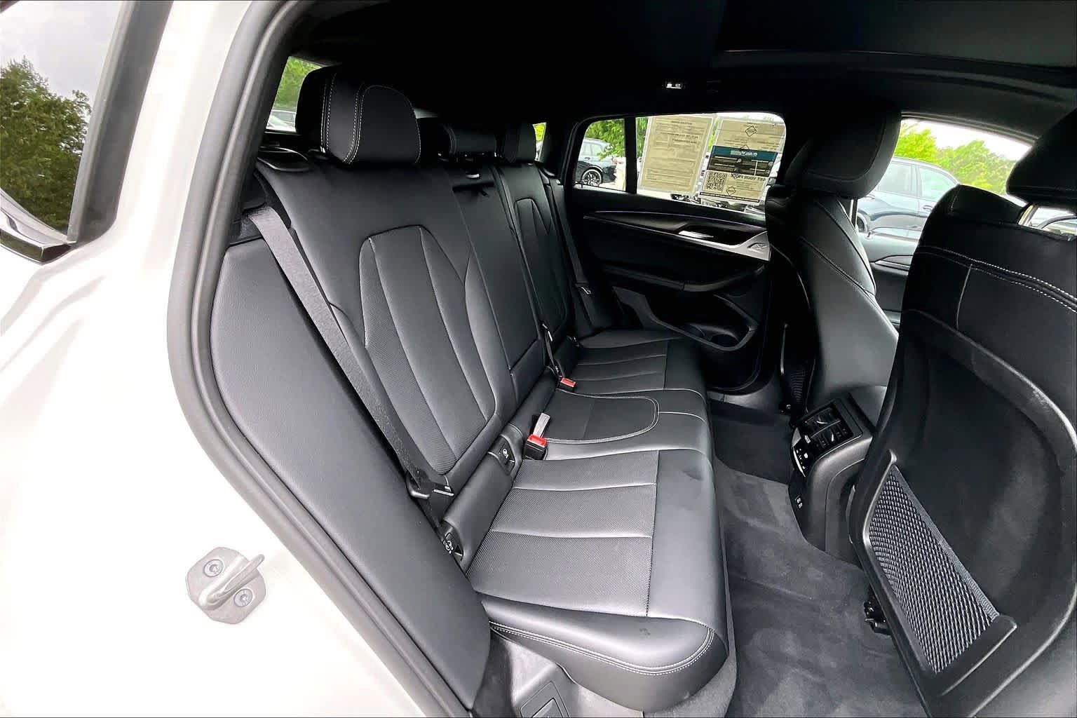 Certified 2025 BMW X4 xDrive30i AWD/4WD image 19