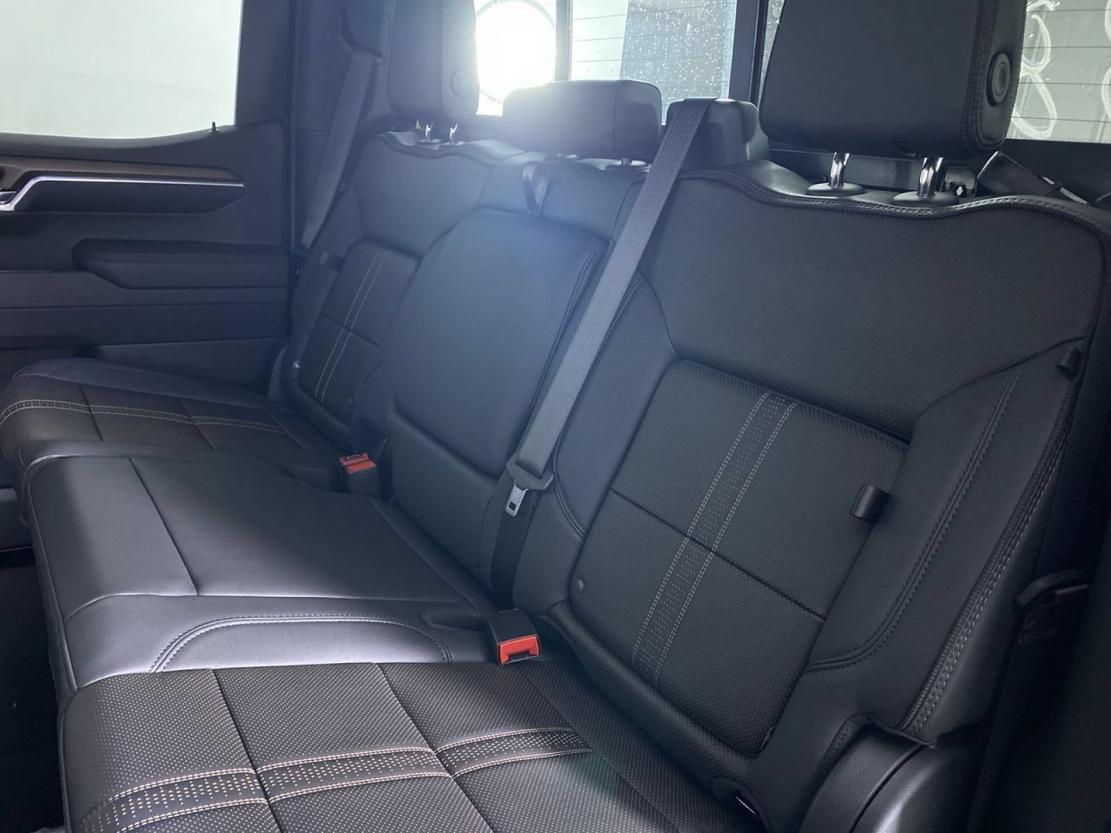 New 2026 Chevrolet Silverado 1500 High Country w/ Midnight Edition AWD/4WD image 14