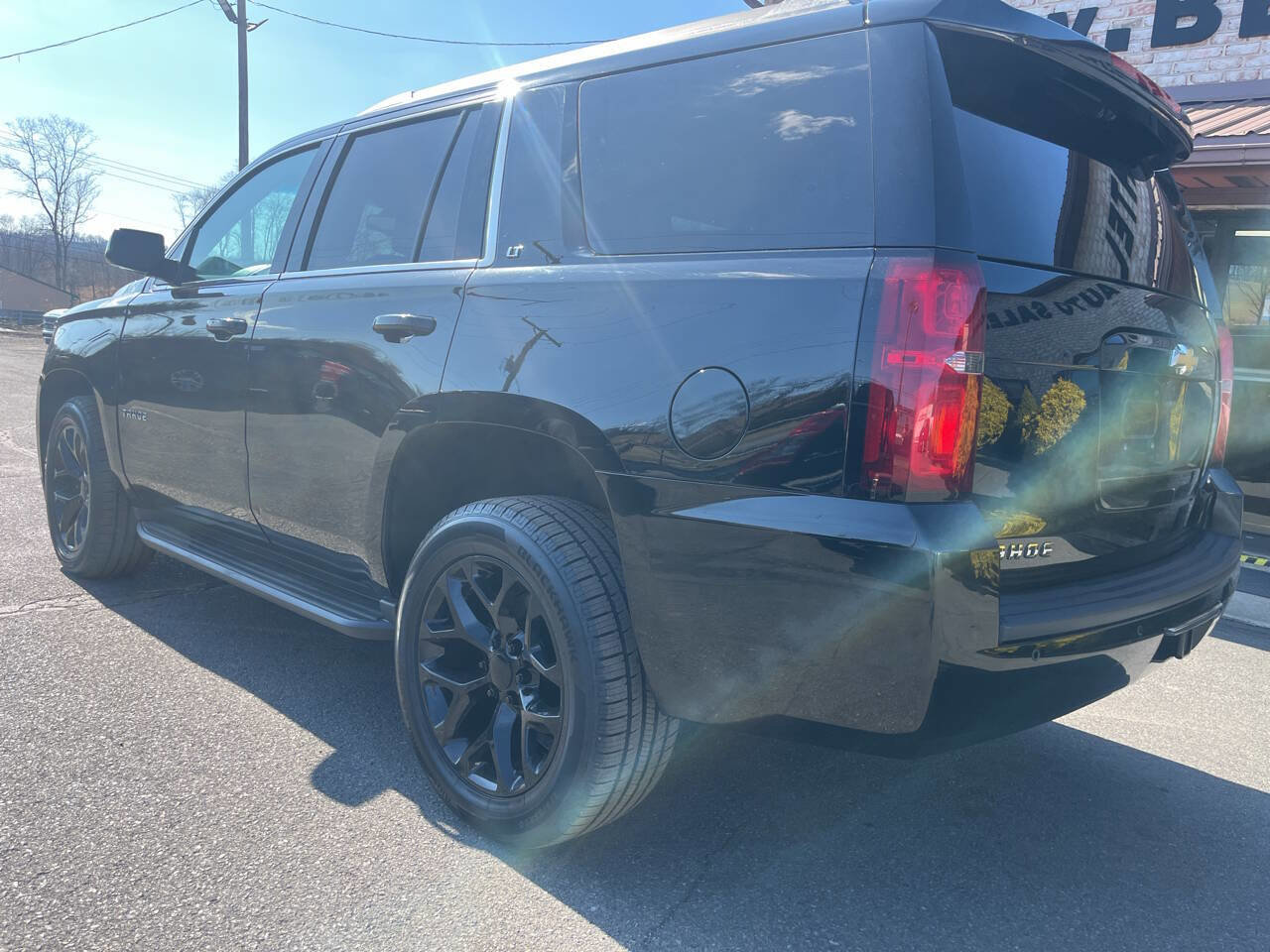 Used 2017 Chevrolet Tahoe LT image 8
