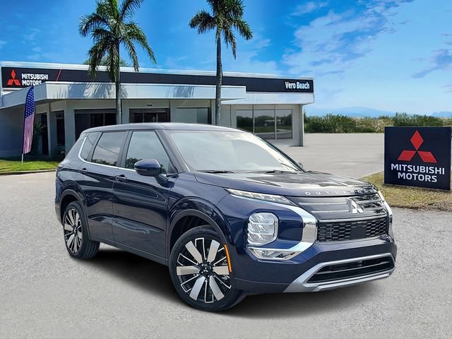 New 2026 Mitsubishi Outlander SE