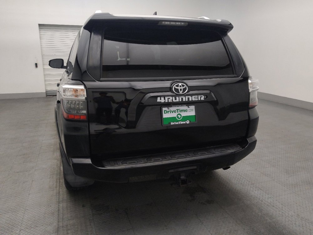 Used 2017 Toyota 4Runner SR5 RWD image 6
