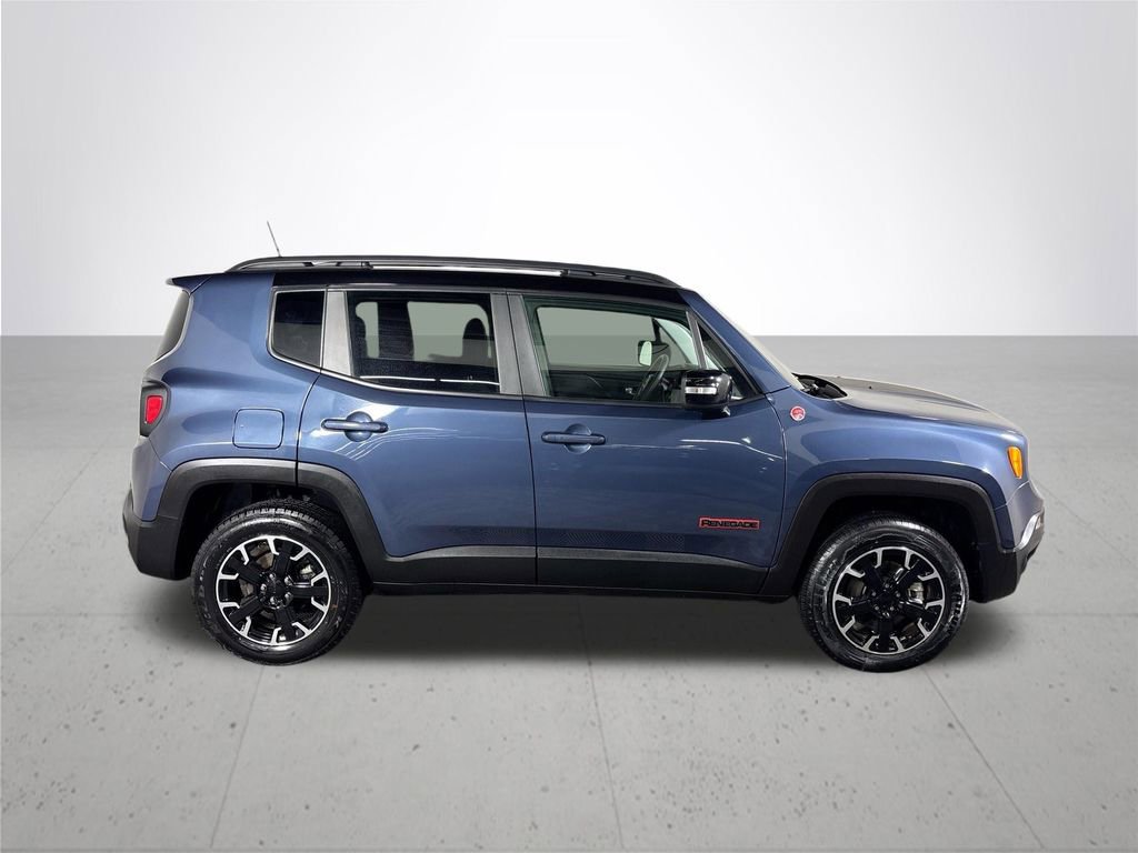 Used 2023 Jeep Renegade Trailhawk image 5