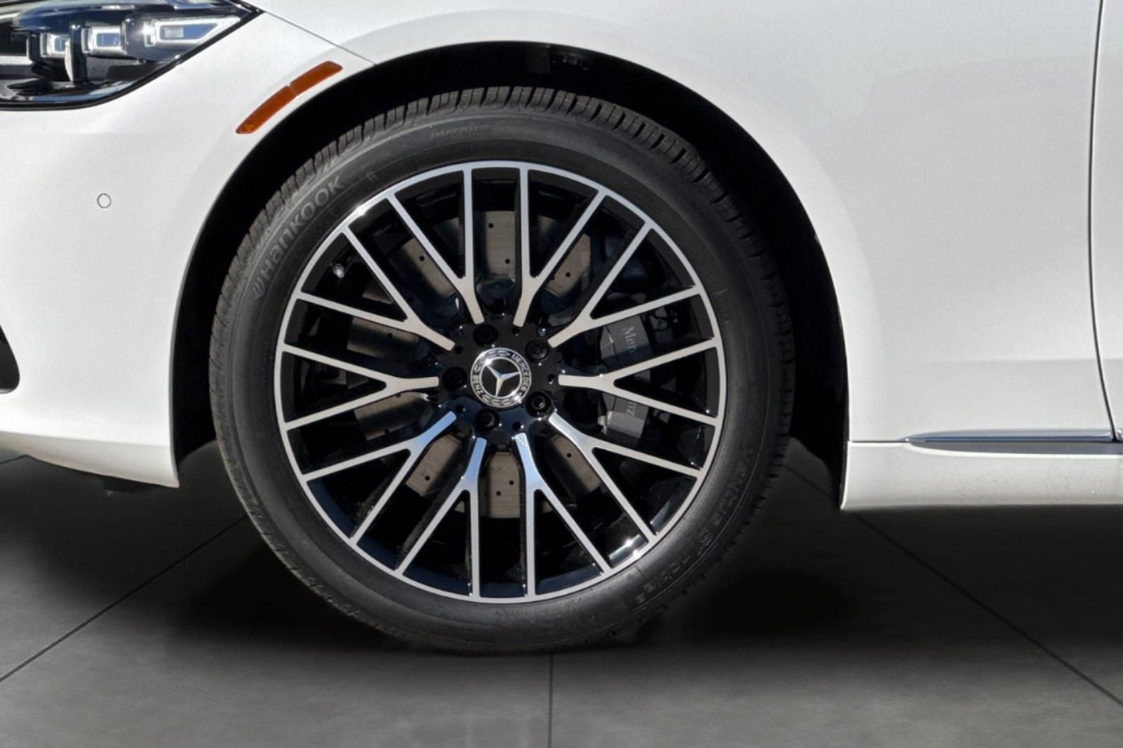 New 2026 Mercedes-Benz S 580 4MATIC Sedan image 3