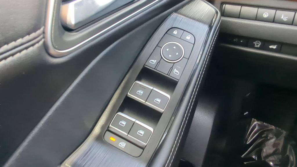 Certified 2023 Nissan Rogue Platinum w/ Platinum Premium Package image 20