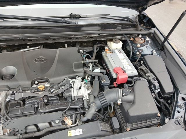 Used 2018 Toyota Camry LE FWD image 13